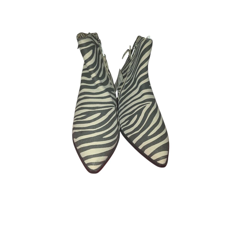 NWT WORTHINGTON BROOKDALE ZEBRA ANKLE BOOTIES MEMORY FOAM INNER SOLE SZ 9.5M $75